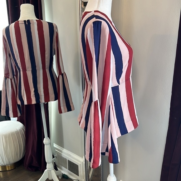 BCBGMAXAZRIA Striped Bell Sleeve Top Size Small - Picture 8 of 11